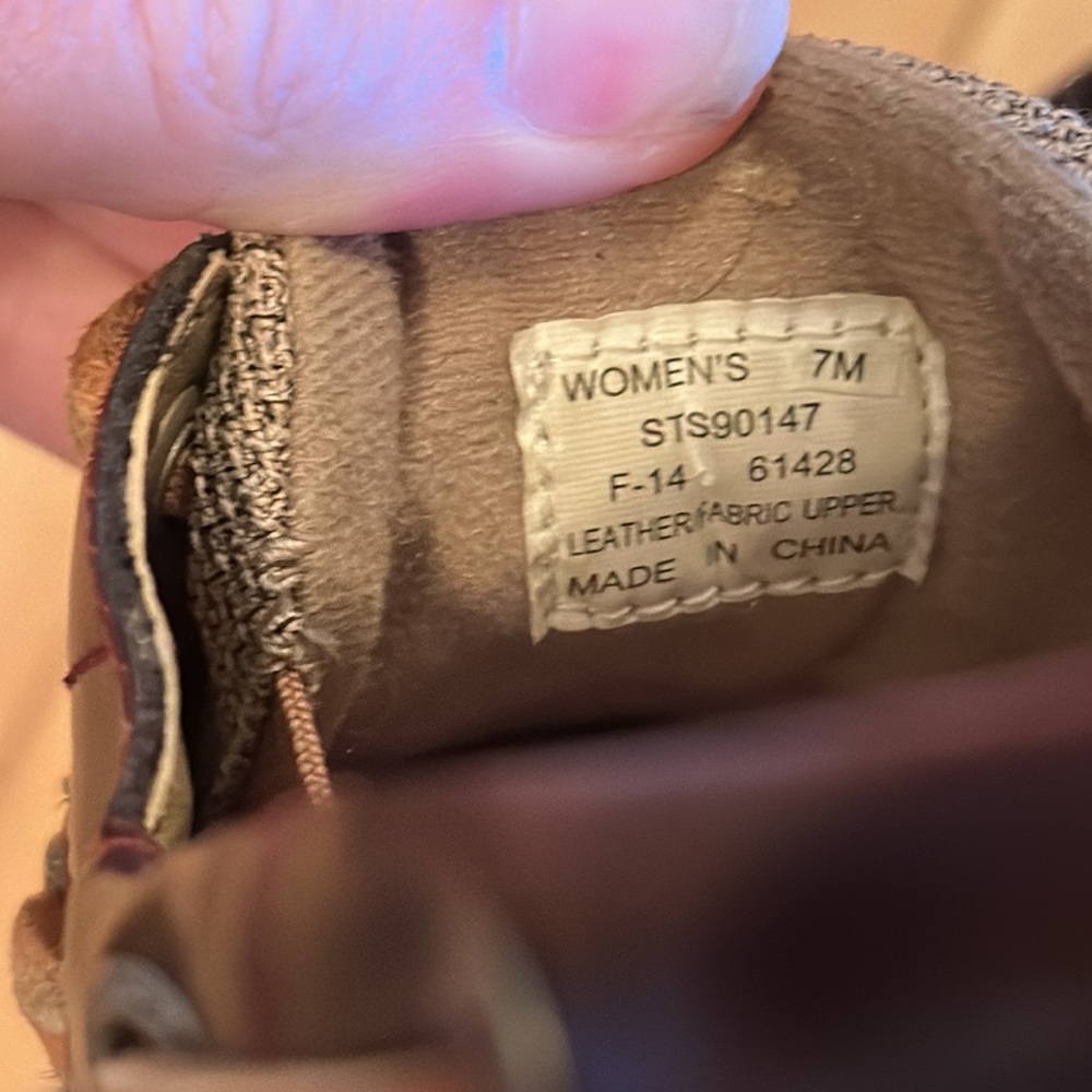 Sperry Shoes - Picture 7 of 8